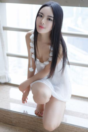 虎白女粉嫩潮喷18p在线观看_720免费观看超清