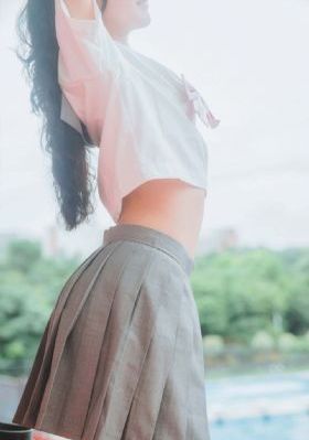 红衣小女孩在线观看完整恐怖版_4K高清在线