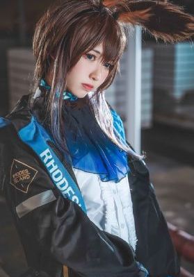 亚洲欧美制服丝袜另类一区二区_720高清免费观看